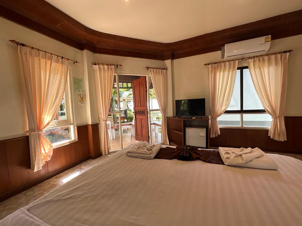 Lanta Palm Beach Resort , Beach Bungalow - Ko Lanta Kültér fotó