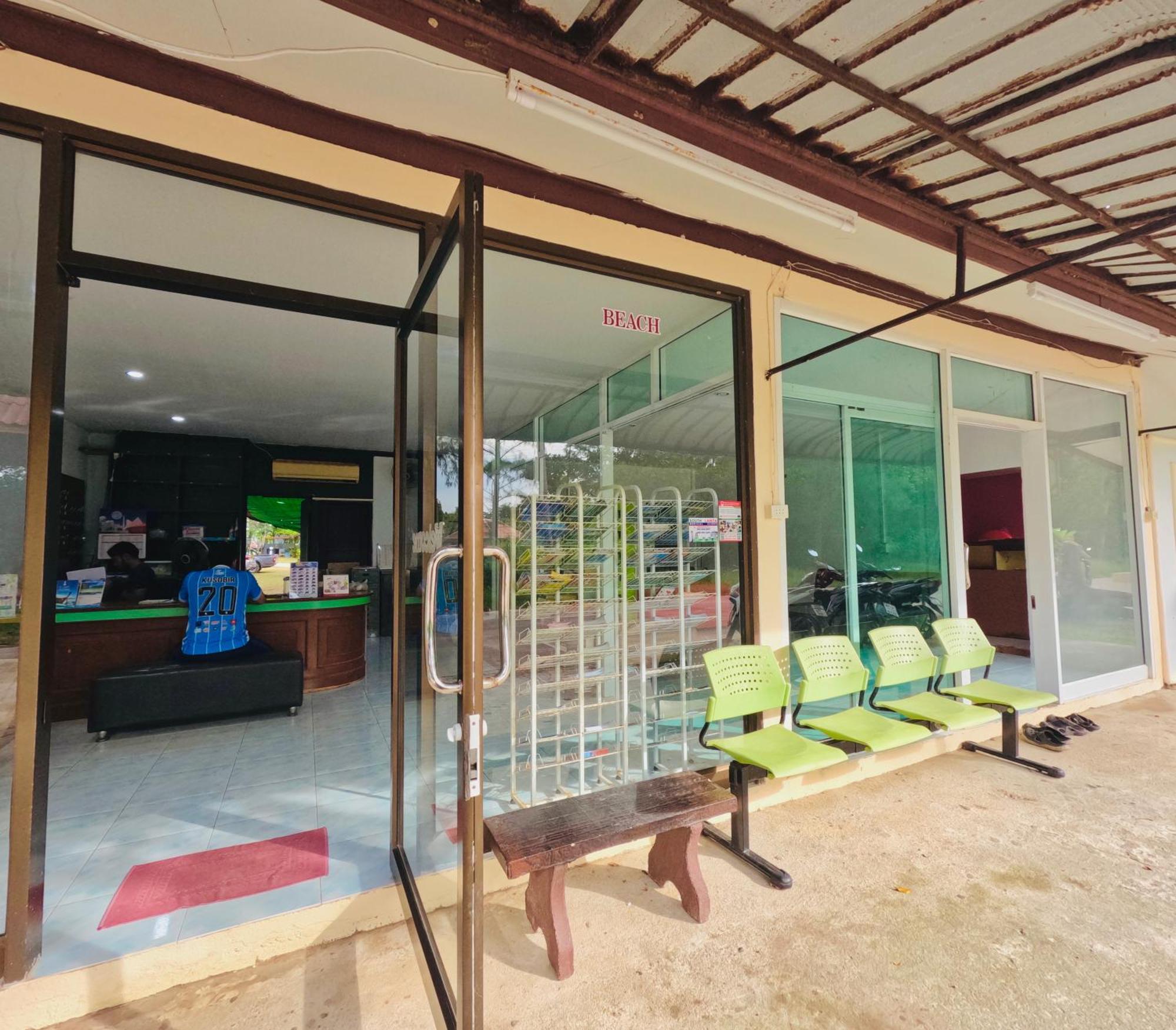 Lanta Palm Beach Resort , Beach Bungalow - Ko Lanta Kültér fotó