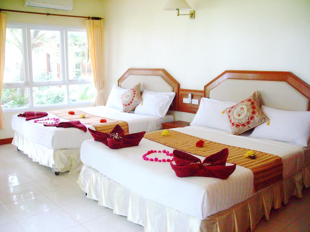 Lanta Palm Beach Resort , Beach Bungalow - Ko Lanta Kültér fotó